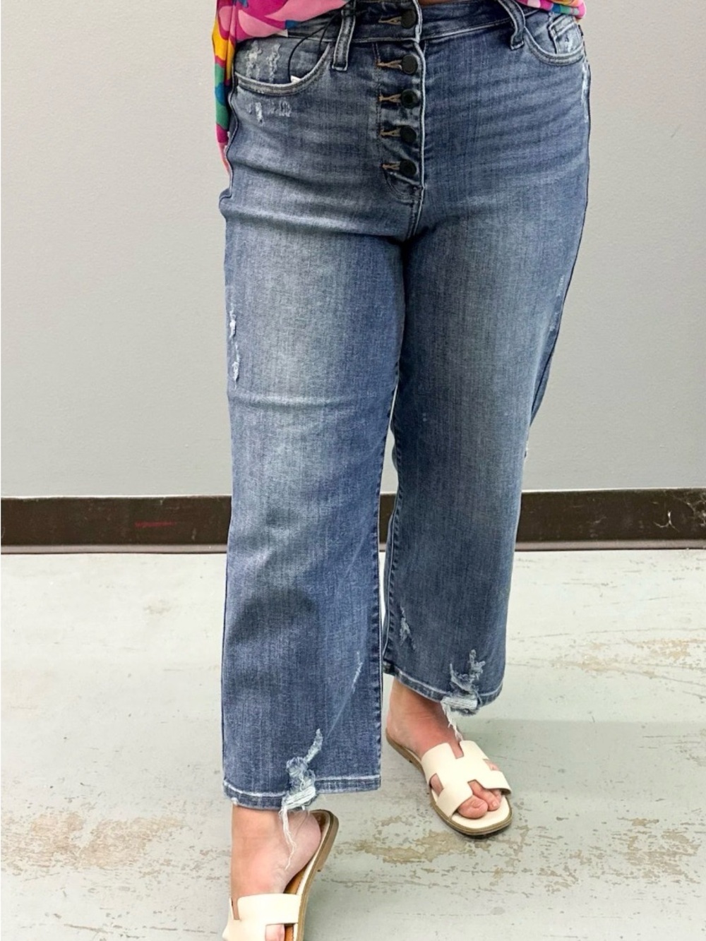 Judy Blue Medium Wash High-Rise Cropped Button-Fly Jeans